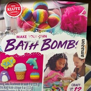 Klutz Rainbow Bath Bomb Kit. New